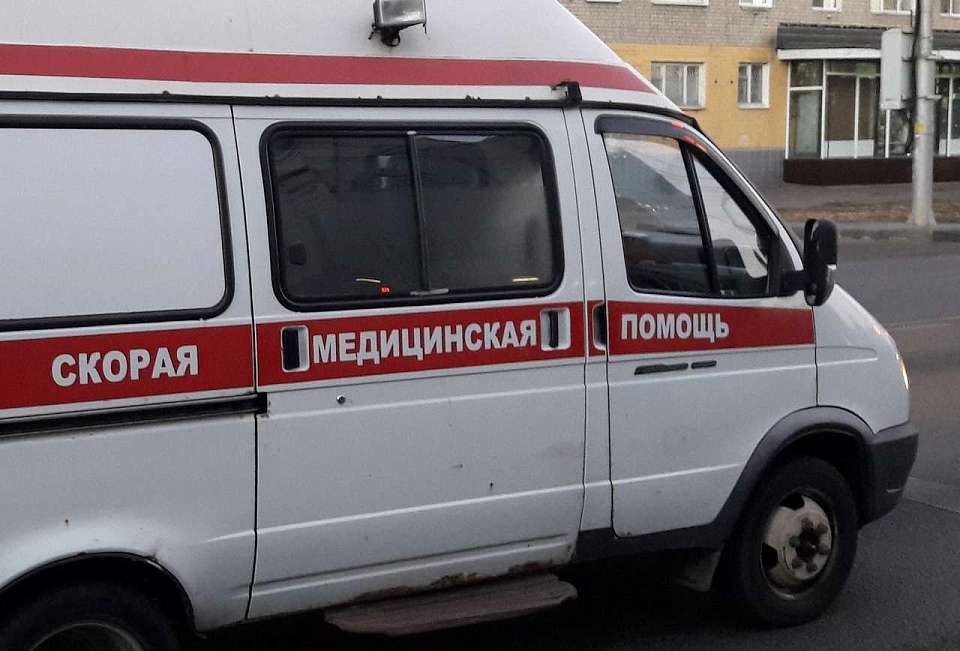 Травмированному на воронежском производстве слесарю выплатят 300 тысяч