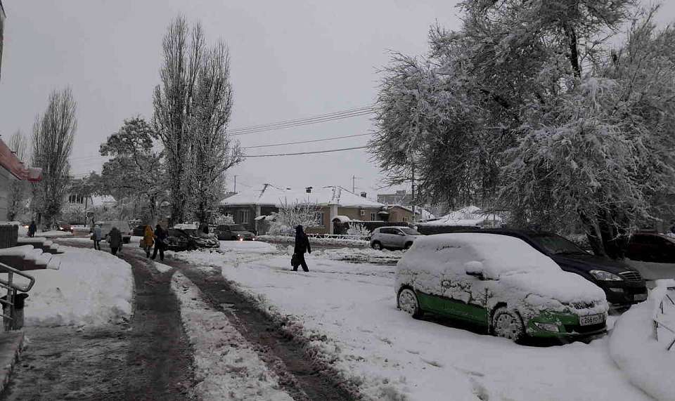 Мэр Воронежа поручил комбинатам благоустройства подготовиться к сильному снегопаду