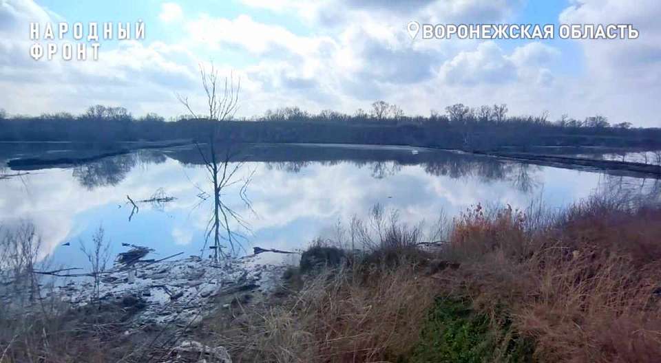 Озеро из нечистот образовалось под Воронежем