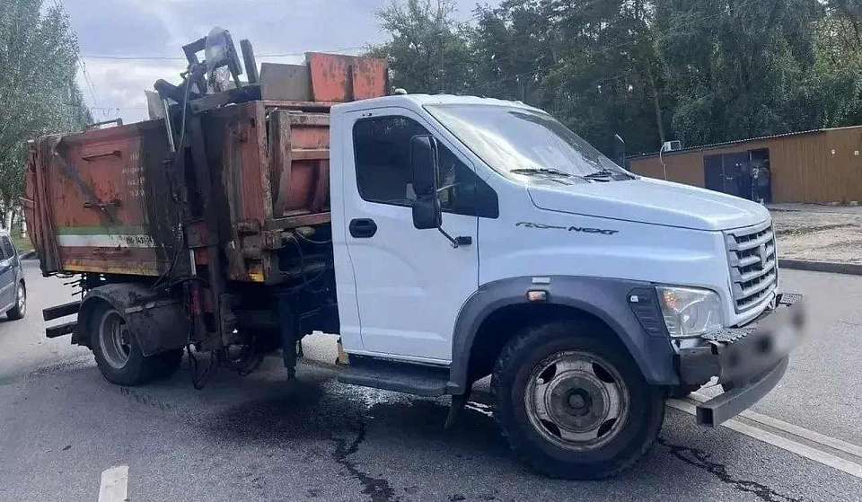 Пенсионерку в Воронеже задавил мусоровоз