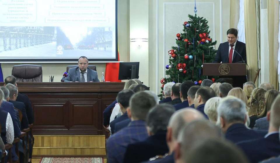 Подготовку к новогодним праздникам обсудили в мэрии Воронежа