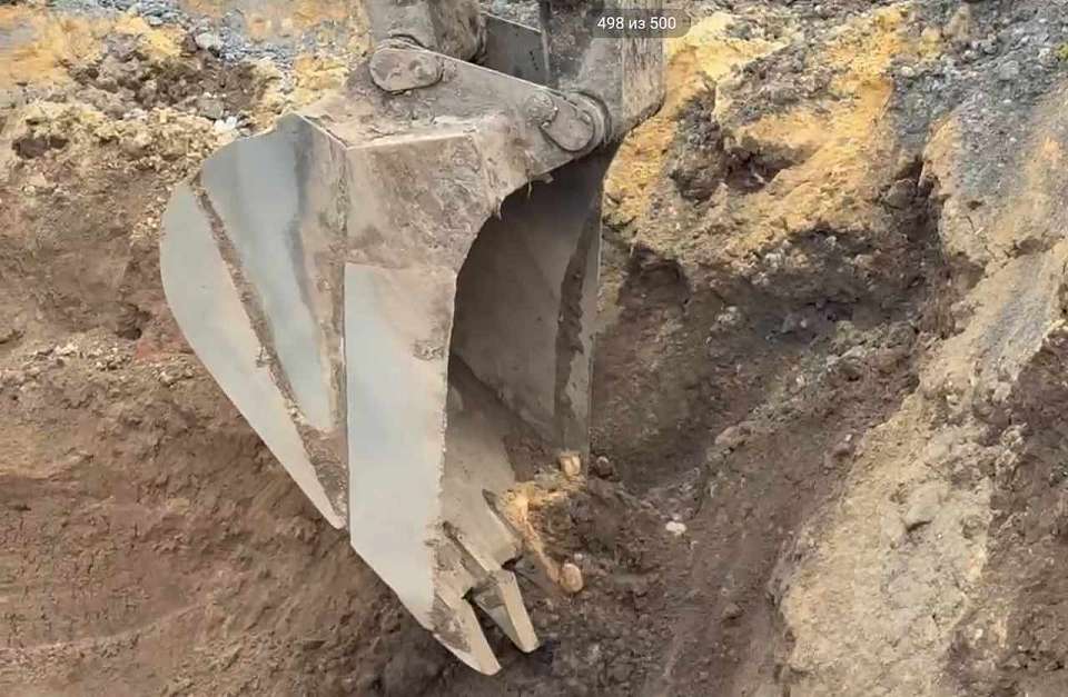На коллекторе в Коминтерновском районе Воронежа продолжаются аварийные работы