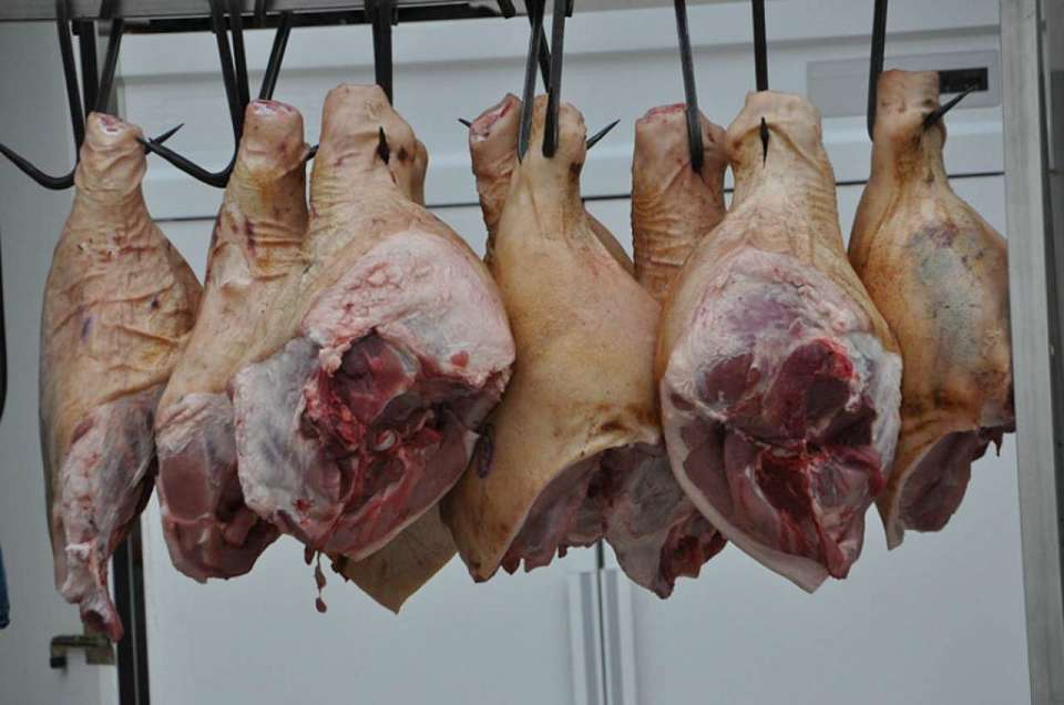 Директора магазина «Светофор» наказали за небезопасные продукты в Воронежской области