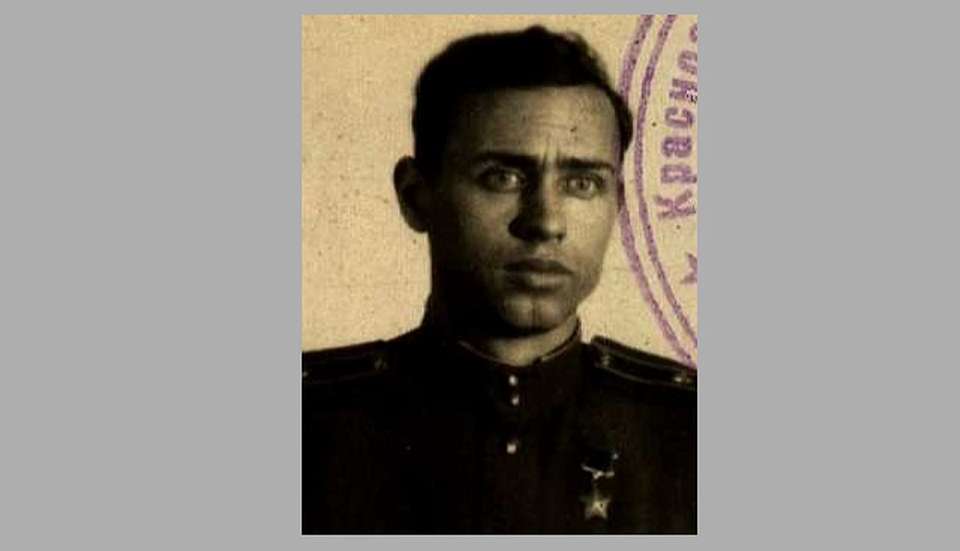 Ещё одной воронежской школе присвоено звание её легендарного директора