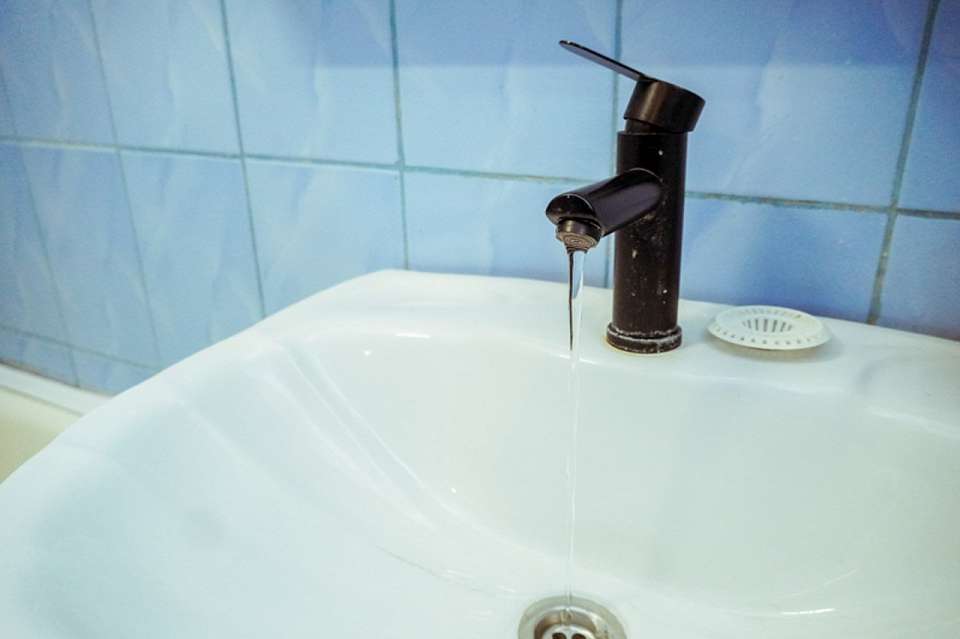 Подачу воды перекроют 20 февраля в дома на 4 улицах в Воронеже