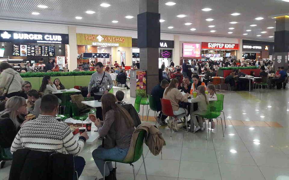 Из-за кишечной инфекции сотрудника закрыли фуд-корт в Воронеже