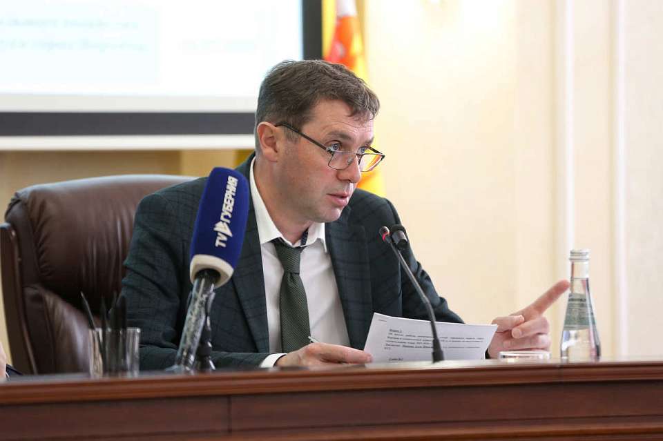 Мэр Сергей Петрин поручил сократить сроки отключения горячей воды в Воронеже 