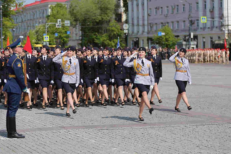 Продажу алкоголя запретят в День Победы в Воронеже