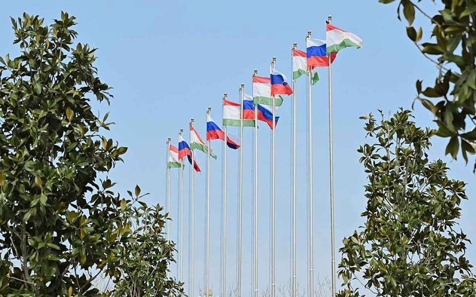 Об усилении сотрудничества в АПК, промышленности и науке договорились Согдийская и Воронежская области