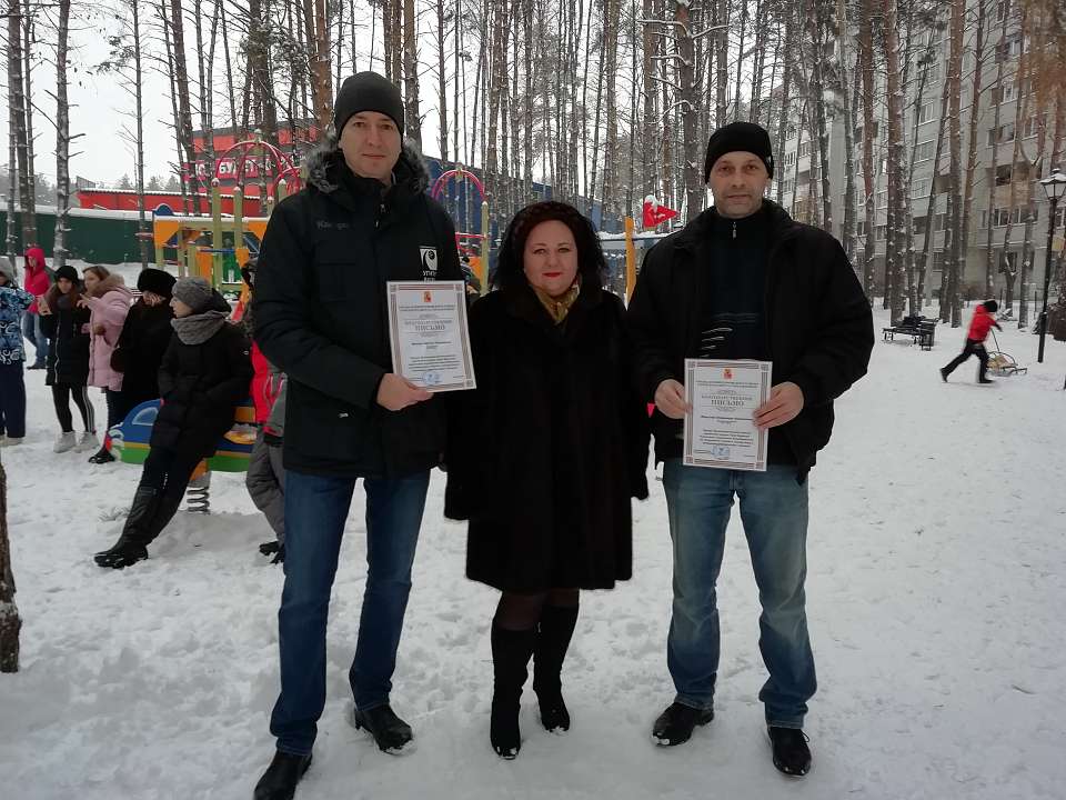           В Коминтерновском районе возрождают новогоднюю традицию 