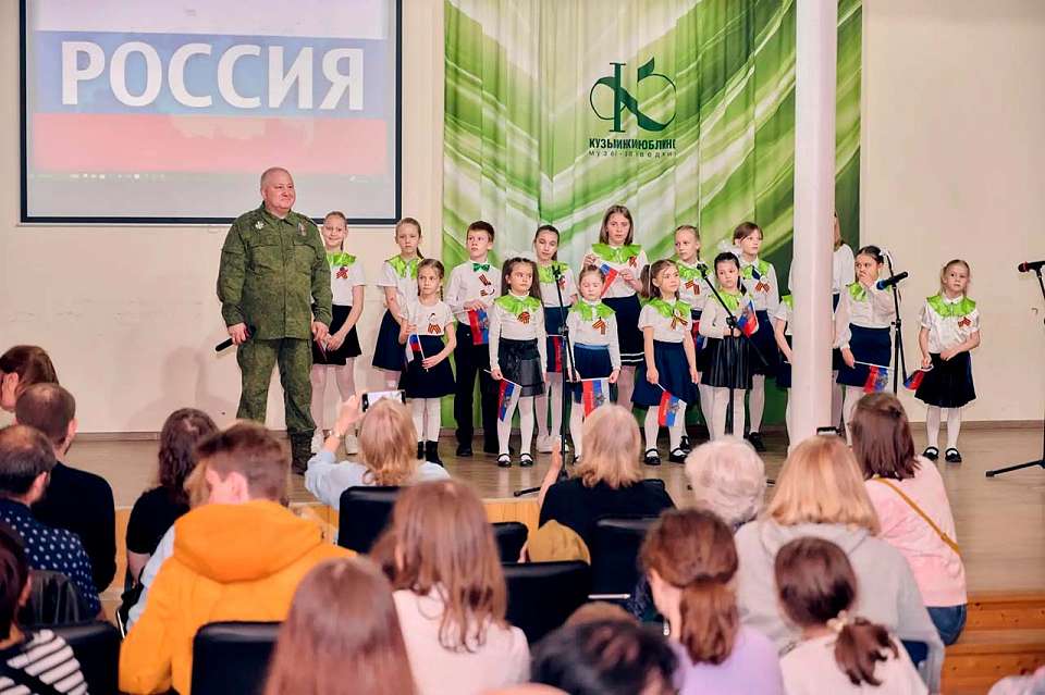 Как воронежский участник СВО с помощью песен помогает бойцам уже в тылу