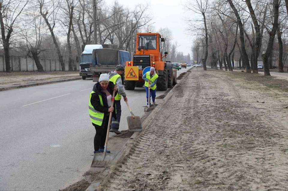 Об уборке дорог и тротуаров после зимы рассказал мэр Воронежа Вадим Кстенин