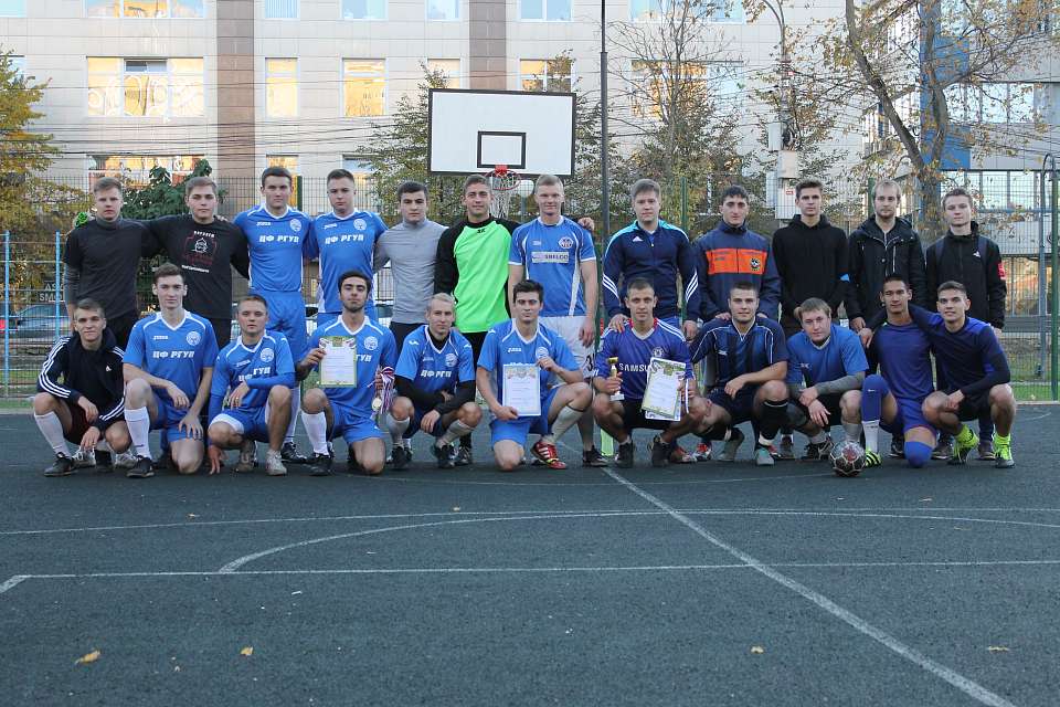 В Ленинском районе встречают юбилей комсомола спортивными достижениями