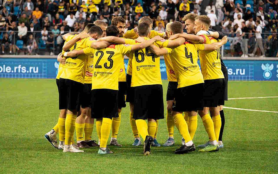 Футболисты «Кристалл-МЭЗТ» сразятся с тамбовскими спартаковцами в Воронеже