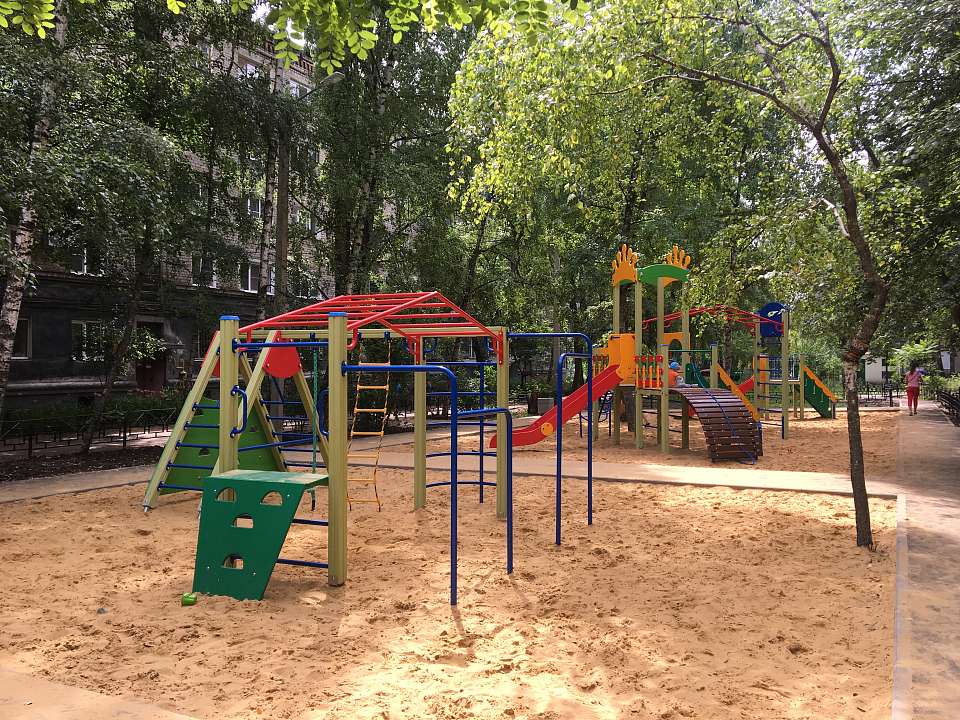 В Коминтерновском районе в 2020 году отремонтируют десять дворовых территорий