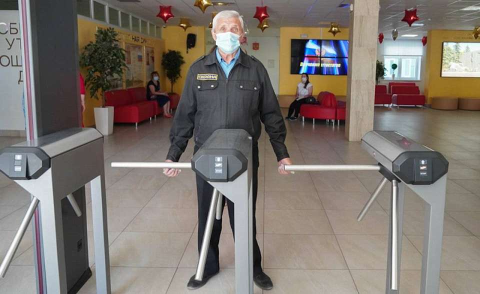 В воронежских школах будут усилены меры безопасности после ЧП с подростками