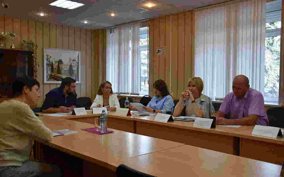 В Железнодорожном районе продолжается работа по пополнению бюджета