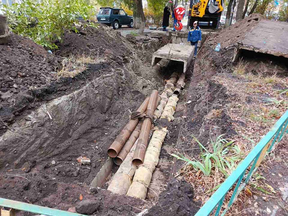 Без отопления 4 многоквартирных дома в Воронеже остались из-за аварии на трубопроводе