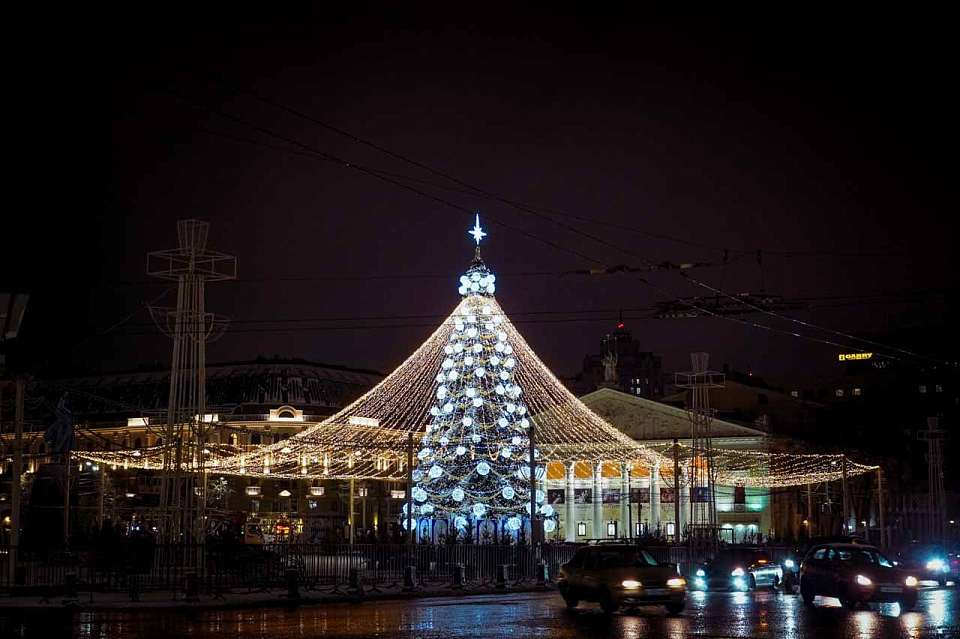 Закрыли площадь Ленина и каток после объявления воздушной тревоги в Воронеже