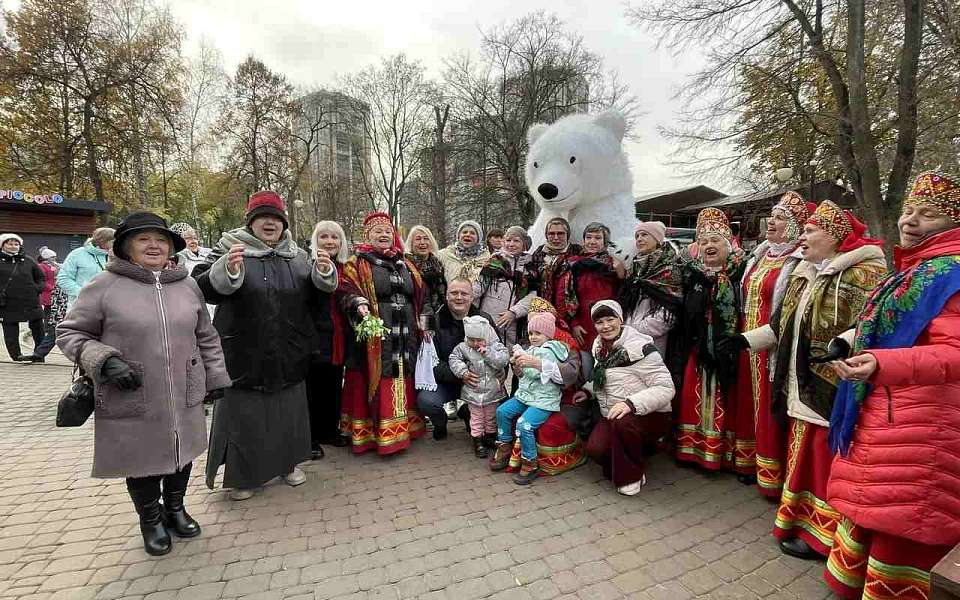 В Ленинском районе ярко отметили День народного единства