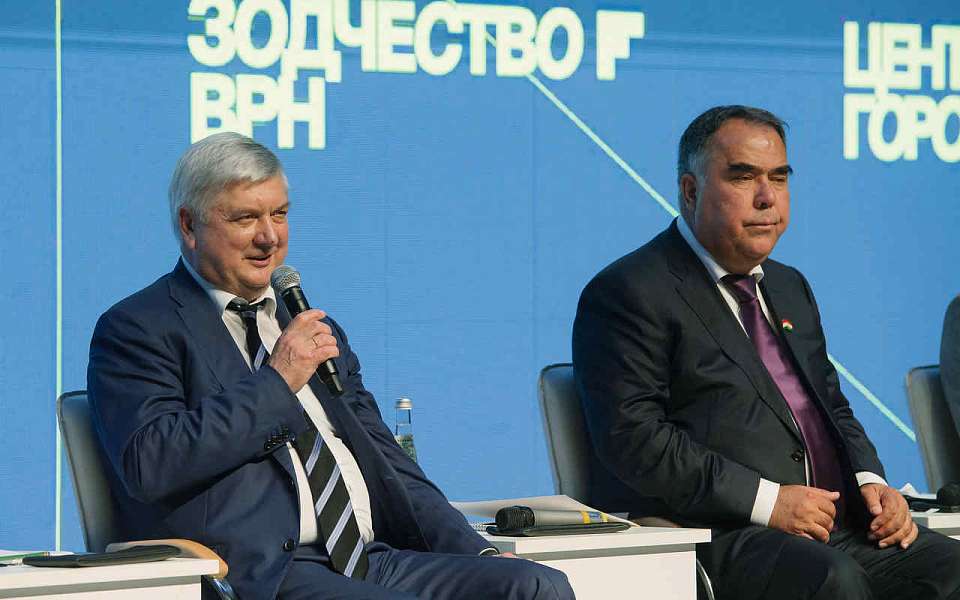 Губернатор Александр Гусев уверен, что комфортнее жить не в Москве, а в Воронеже