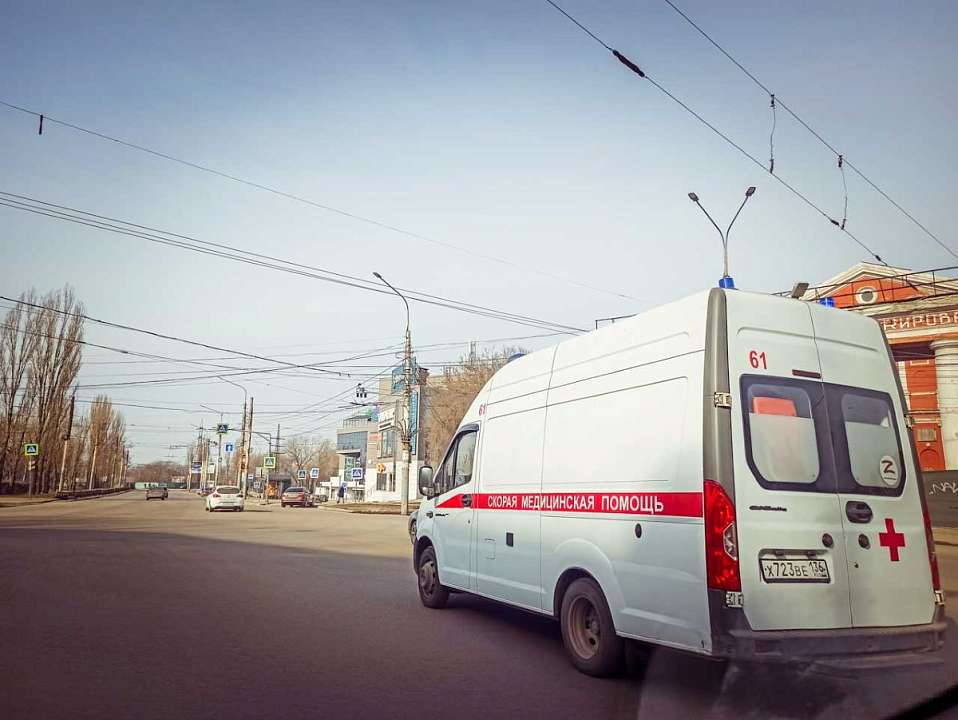 Пенсионерка погибла на проезжей части в Воронеже