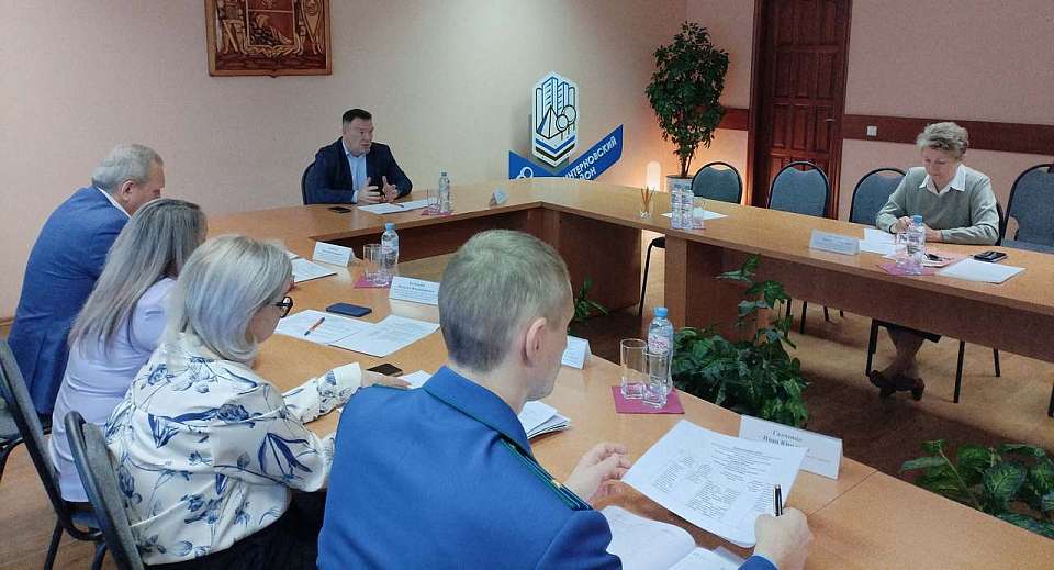 В Коминтерновском районе прошел прием граждан