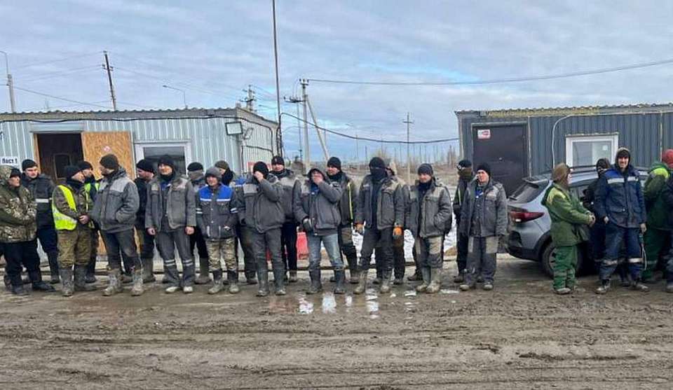 Силовики провели миграционный рейд на стройке в воронежском селе