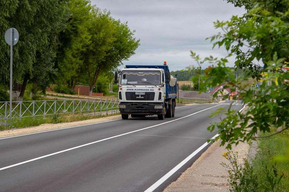 В Воронежской области в рамках нацпроекта отремонтировали более 223 километров автомобильных дорог общего пользования в 19 районах