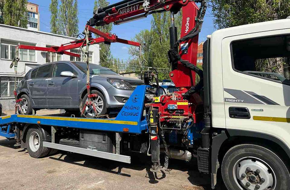 У пьяной за рулём жительницы Воронежа суд конфисковал иномарку