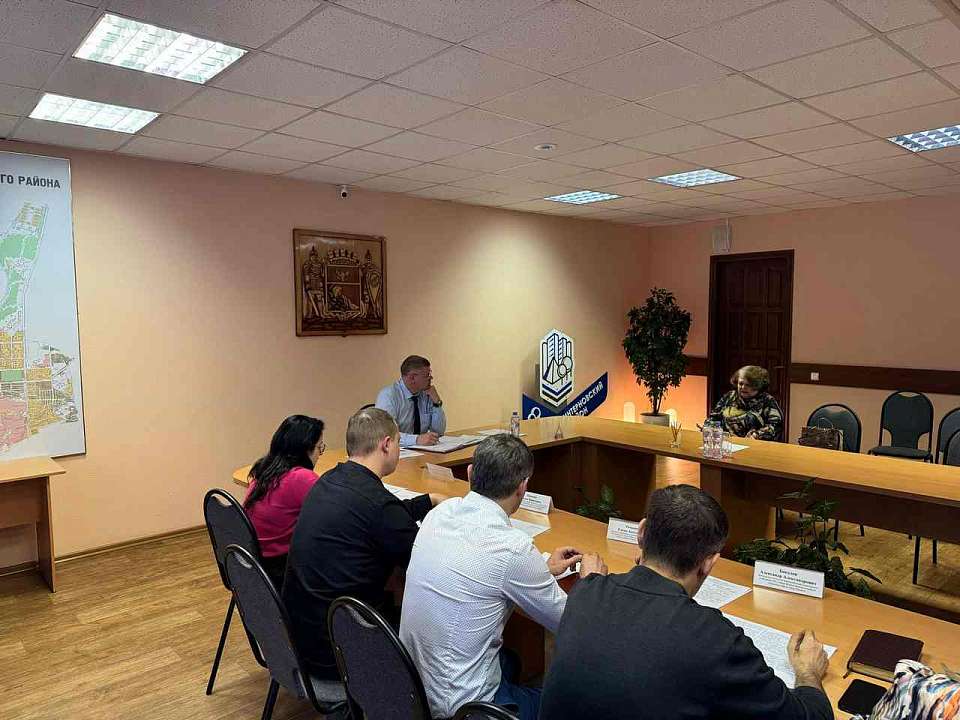 В Коминтерновском районе прошел прием граждан