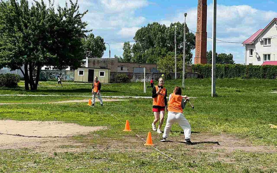 В Ленинском районе прошли соревнования по русской лапте