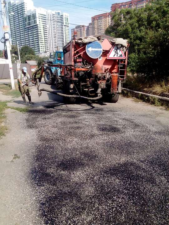 Ремонт улично-дорожной сети продолжается в Ленинском районе
