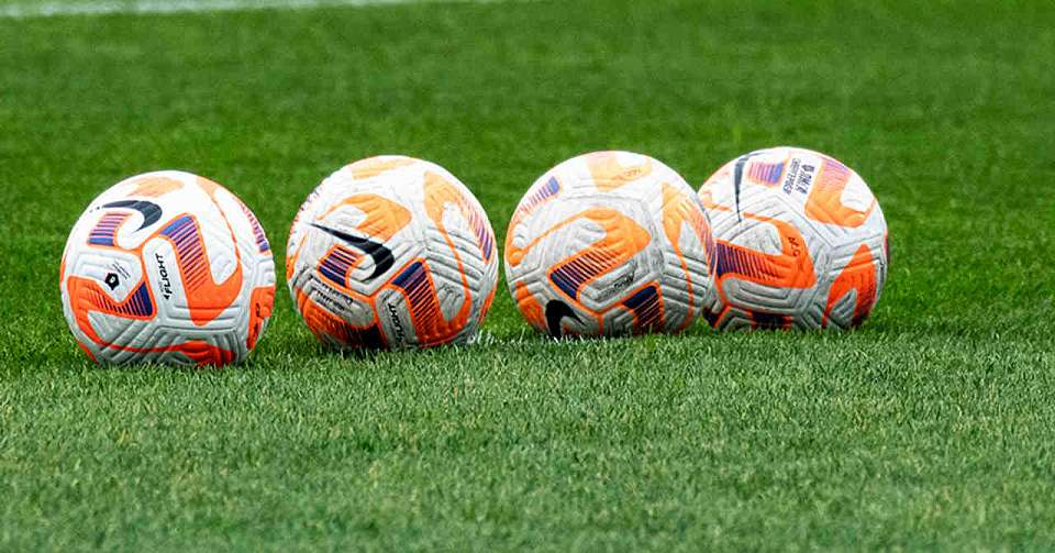 Футболисты «Нефтехимика» и воронежского «Факела» сыграют в первый день апреля