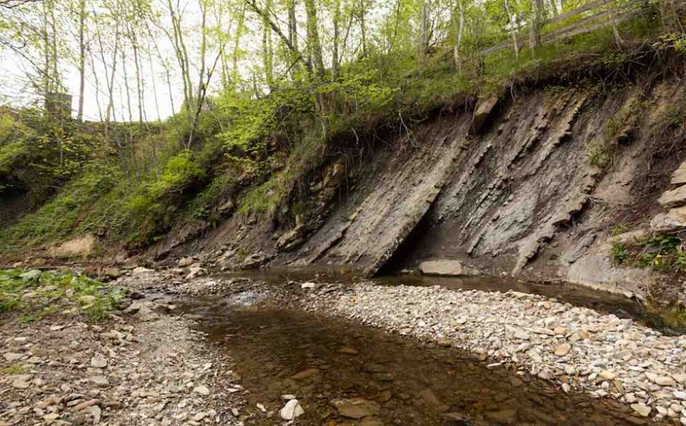 Ещё двум домам в Воронежской области угрожает оползень