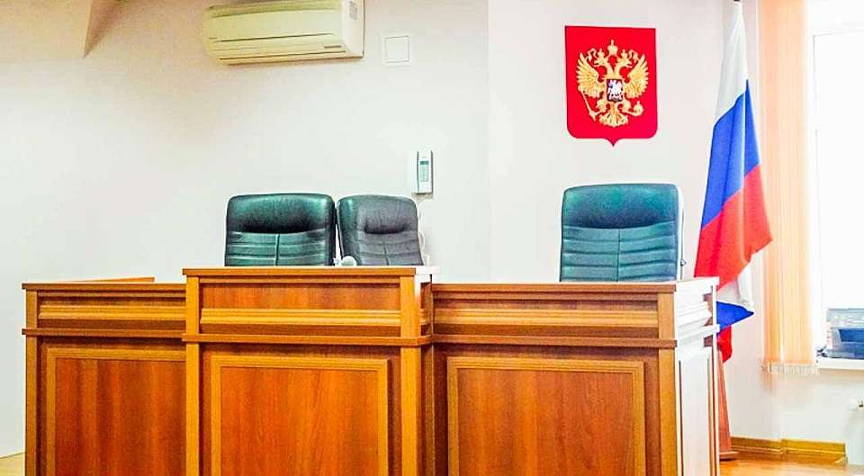 Еще одна судья подала в отставку в Воронежской области