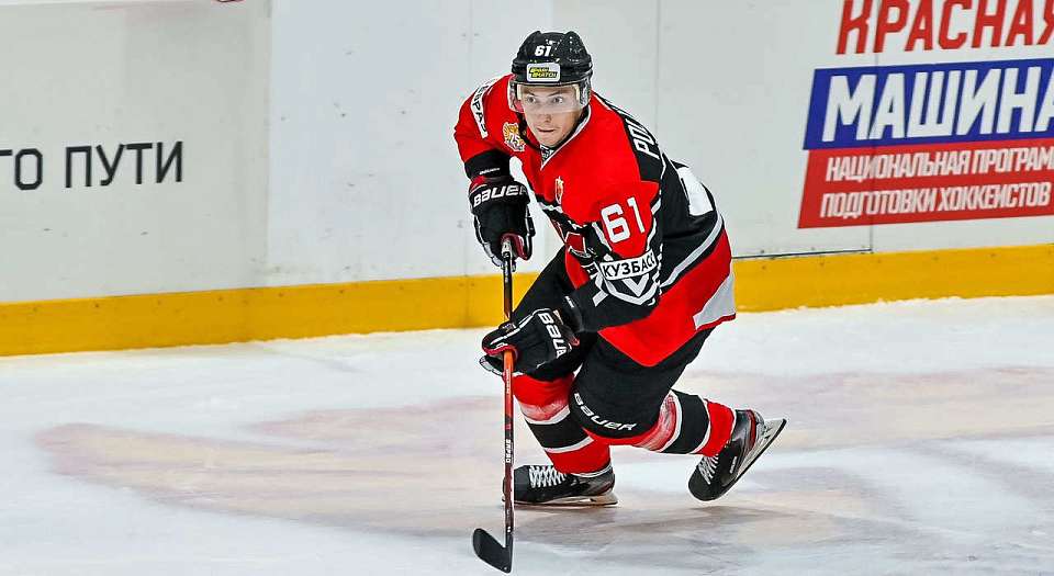 Состав воронежского «Бурана» пополнил форвард Валерий Поляков