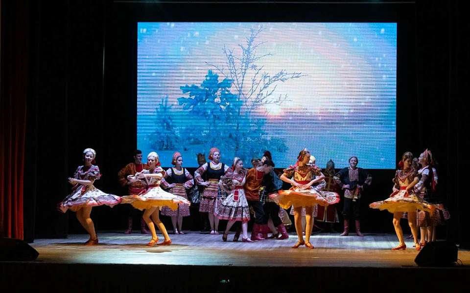 В Центральном районе  состоялось открытие Новогодней ёлки