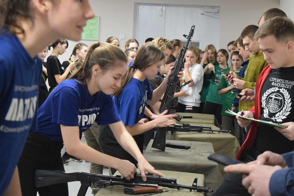 В Коминтерновском районе прошли соревнования «Женская лига»