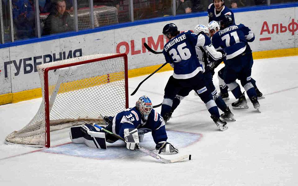 В третий раз подряд воронежский «Буран» уступил петербургскому «Динамо»