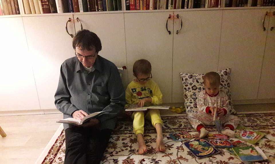 Систему помощи одиноким отцам разработают в Воронежской области