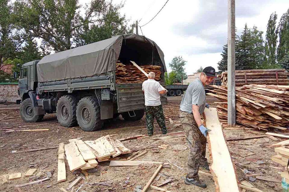 Для защиты бойцов: воронежцев зовут на заготовку древесины фронту 