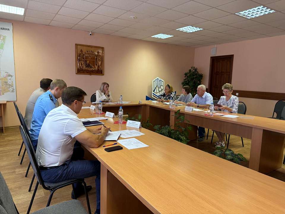 В Коминтерновском районе прошел прием граждан