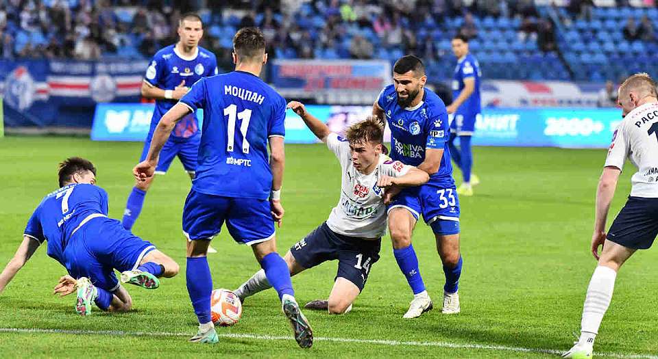 «Факел» проиграл в Воронеже «Крыльям Советов»