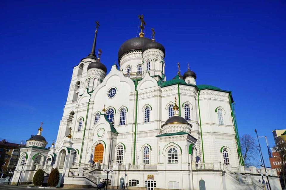 Благодатный огонь из Иерусалима доставили в Воронеж 5 мая