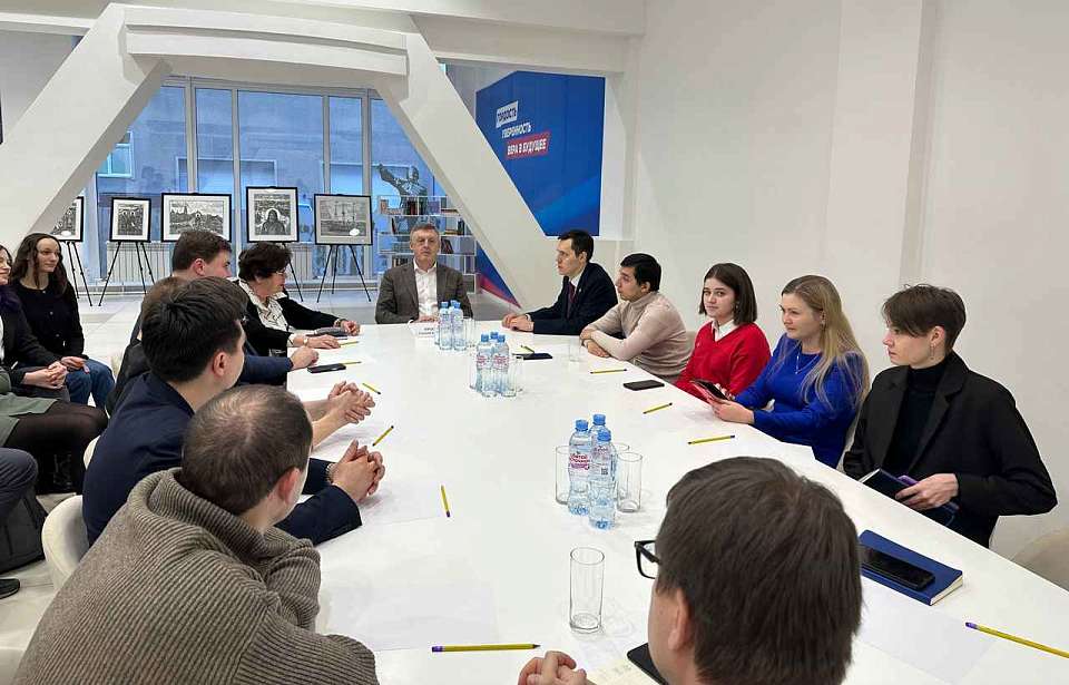 «Единая Россия» провела дискуссионную площадку на тему «Преемственность поколений в науке»