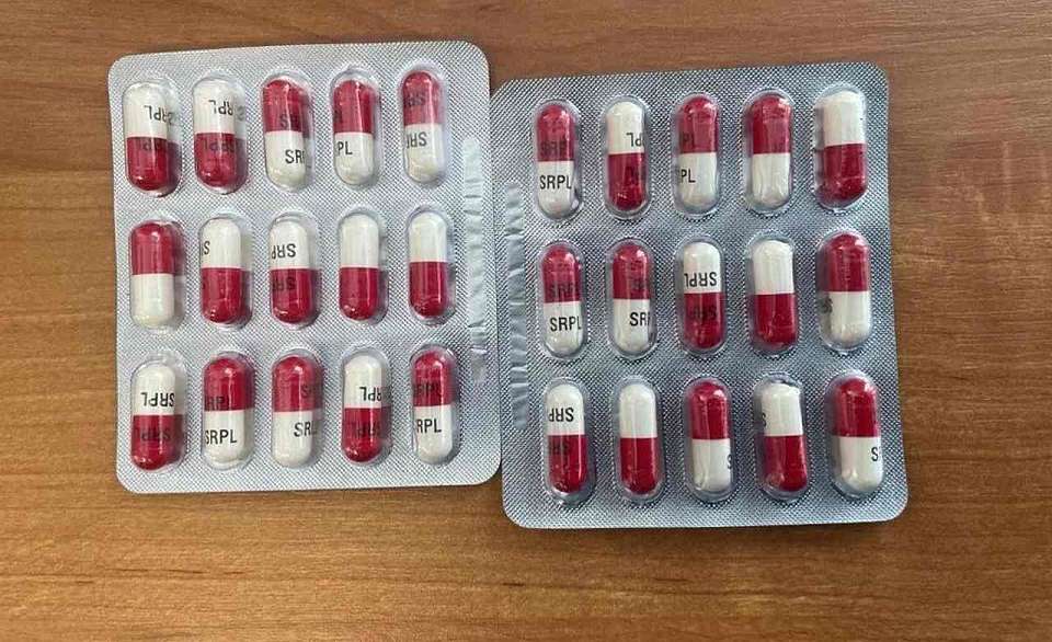 Сильнодействующее вещество в посылке из Индии изъяли воронежские таможенники