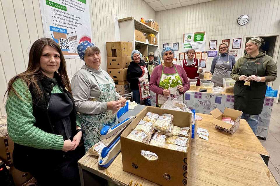 Кулинарный батальон: как воронежские хозяйки готовят еду для бойцов СВО