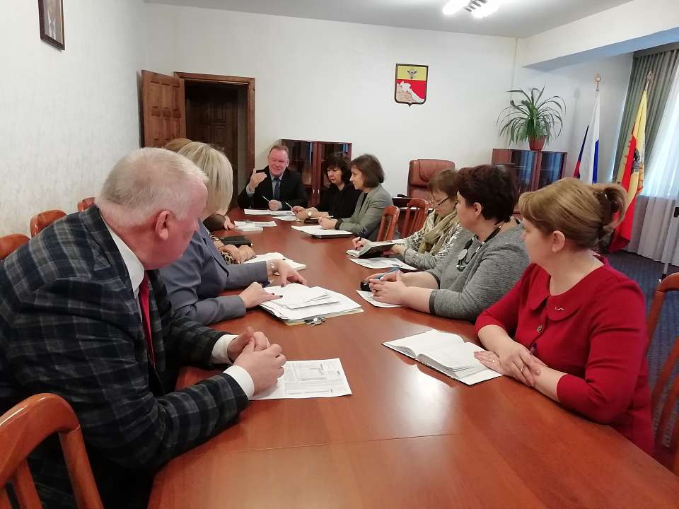    В Коминтерновском районе готовится проект благоустройства                                                нового сквера