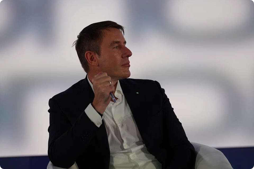 Кирилл Меньшов: В будущем бесконечное число ИИ-агентов будет заботиться о человеке